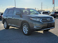 2012 Toyota Highlander 4WD 4dr V6 (Natl)